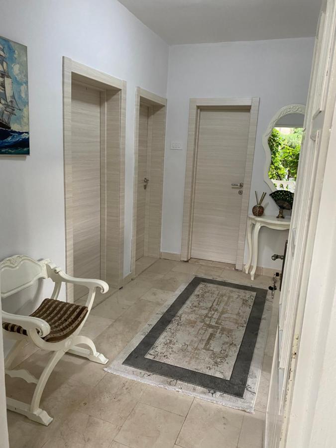 Bato Apartment